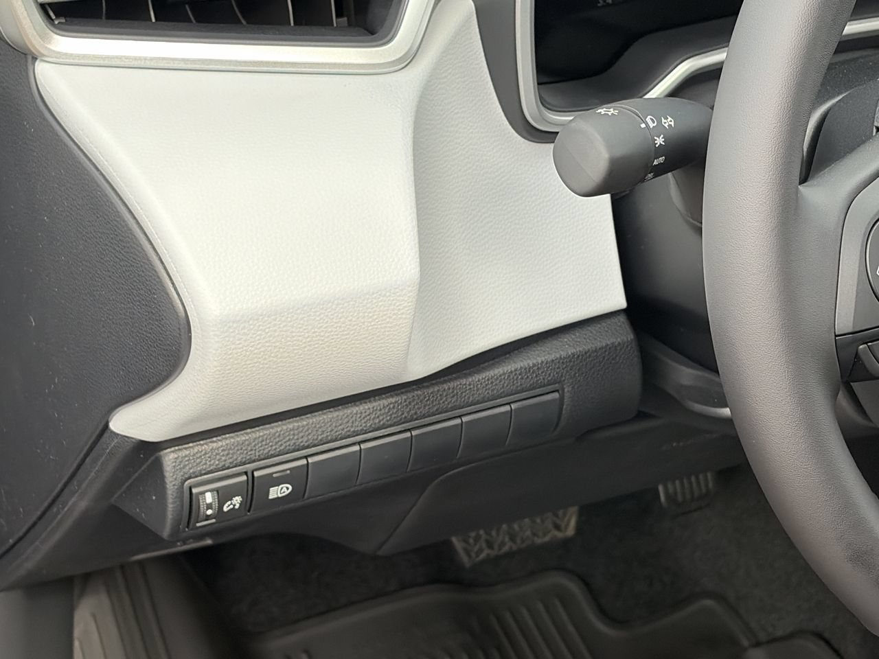 New 2027 Toyota Corolla SE FWD image 12
