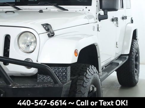 Used 2014 Jeep Wrangler Unlimited Sahara image 3