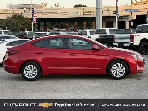 Used 2020 Hyundai Elantra SE FWD image 5