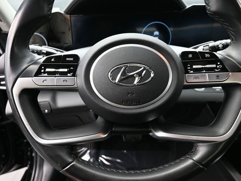 Certified 2023 Hyundai Elantra SEL w/ Convenience Package FWD image 13