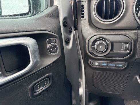 Used 2023 Jeep Wrangler Unlimited w/ Cold Weather Group AWD/4WD image 16