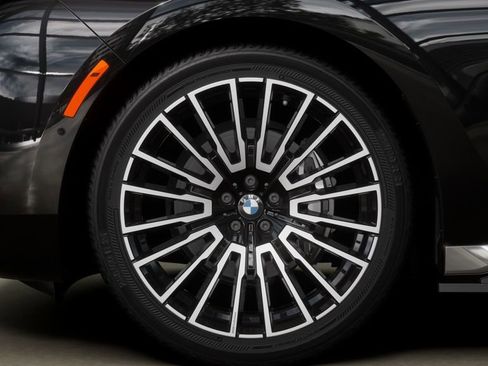 New 2026 BMW i7 eDrive50 w/ Executive Package image 33