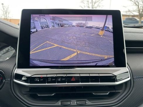 New 2026 Jeep Compass Latitude image 42