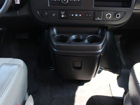 Used 2020 Chevrolet Express 3500 LT w/ LT Preferred Equipment Group RWD image 20