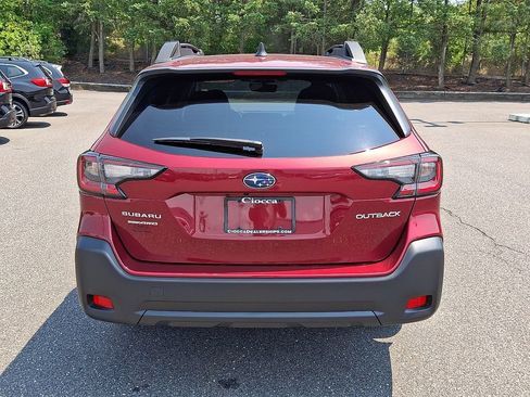 Certified 2025 Subaru Outback Premium AWD/4WD image 8