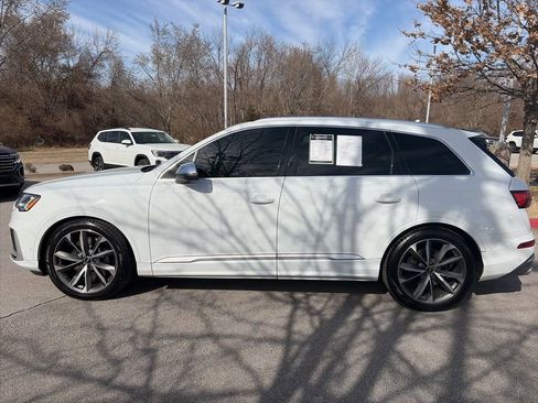 Used 2022 Audi SQ7 Premium Plus image 4