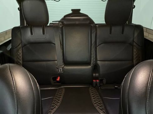Used 2022 Jeep Wrangler Unlimited Sahara AWD/4WD image 75