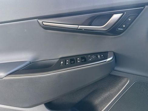 New 2025 Kia EV6 Wind image 12