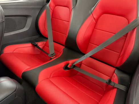Used 2019 Ford Mustang GT Premium w/ Equipment Group 401A RWD image 4