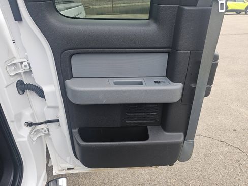 Used 2014 Ford F150 XLT w/ Equipment Group 302A Luxury image 22