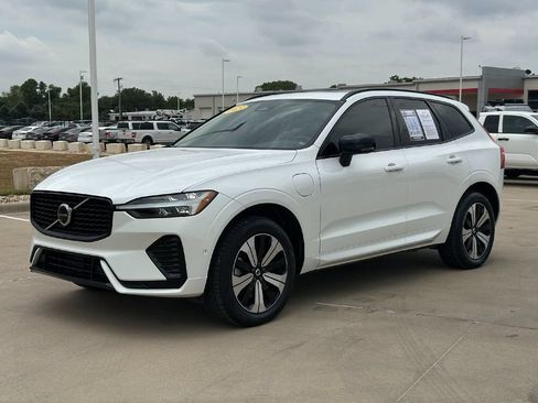 Used 2023 Volvo XC60 T8 Plus AWD/4WD image 7