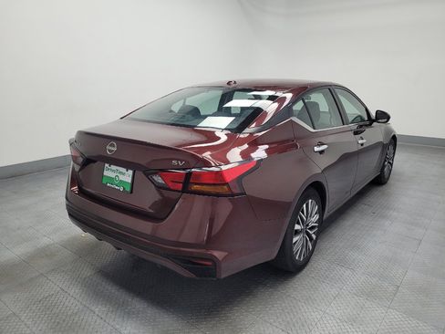 Used 2023 Nissan Altima 2.5 SV image 9