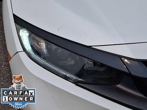 Used 2020 Honda Civic LX image 9