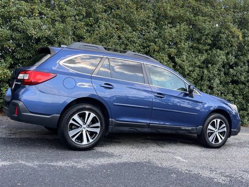 Used 2019 Subaru Outback 2.5i Limited image 8