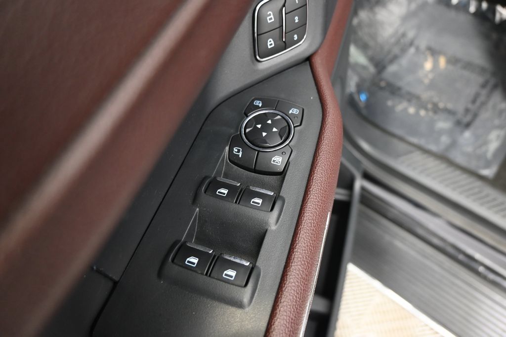 Used 2022 Ford Expedition Max Limited AWD/4WD image 21