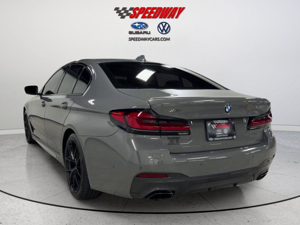 Used 2021 BMW 530i xDrive w/ M Sport Package AWD/4WD image 8
