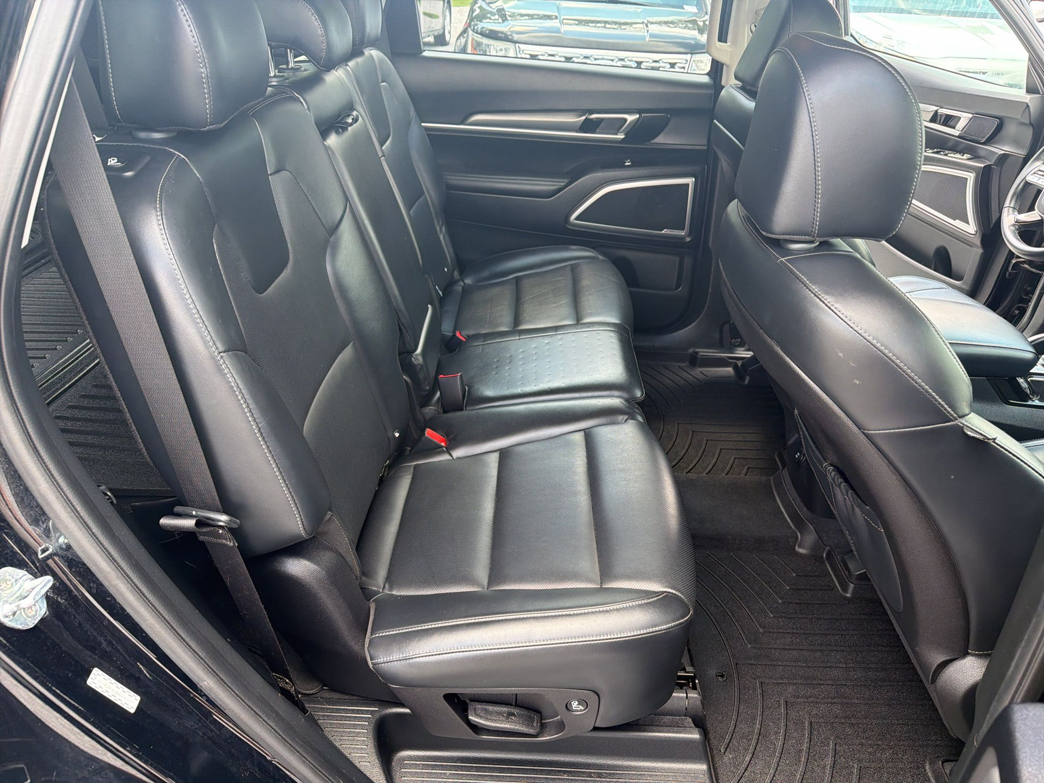 Used 2022 Kia Telluride LX FWD image 22