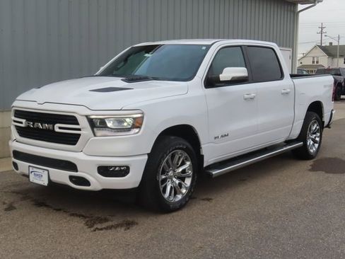 Used 2023 RAM 1500 Laramie AWD/4WD image 7