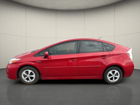 Used 2012 Toyota Prius Two FWD image 4