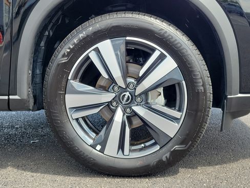 Certified 2026 Nissan Rogue SL AWD/4WD image 5
