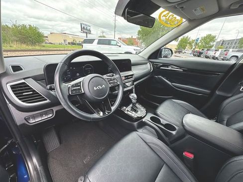 Used 2024 Kia Seltos EX AWD/4WD image 10