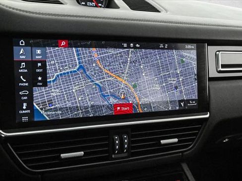 Used 2020 Porsche Cayenne Turbo image 13