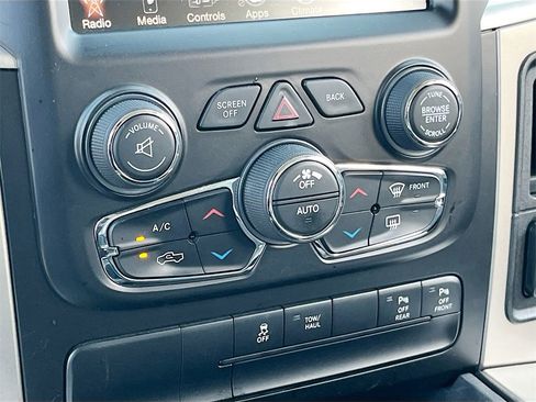 Used 2017 RAM 1500 Big Horn image 15