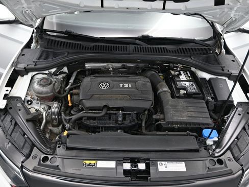 Used 2019 Volkswagen Jetta GLI FWD image 9