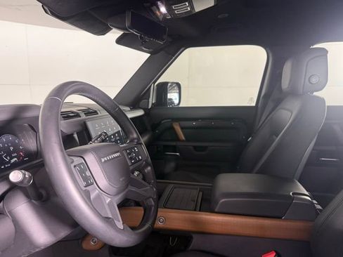 Used 2023 Land Rover Defender 110 X image 34