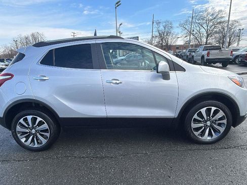 Used 2022 Buick Encore Preferred w/ Safety Package image 11