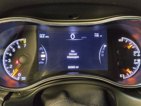 Used 2021 Jeep Grand Cherokee Limited w/ Luxury Group II image 23