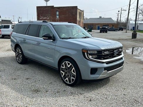 New 2026 Ford Expedition Max Platinum image 12