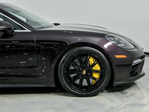 Used 2019 Porsche Panamera Turbo image 14