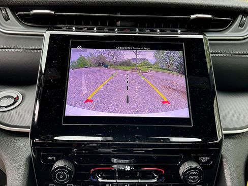 New 2026 Jeep Grand Cherokee Laredo AWD/4WD image 13