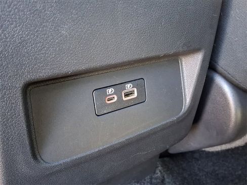 Used 2024 Nissan Frontier PRO-4X image 27