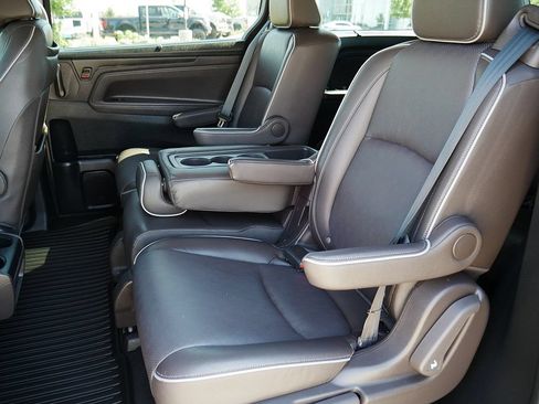 Used 2024 Honda Odyssey Elite image 16
