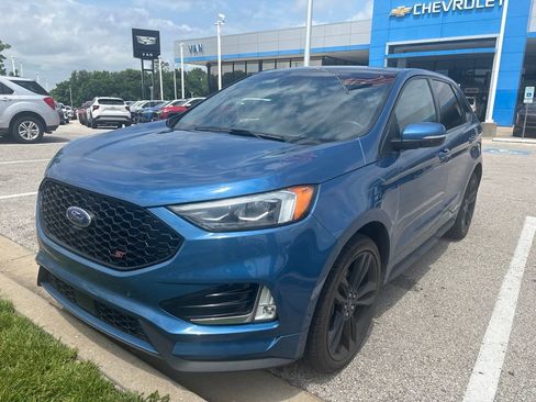 Used 2019 Ford Edge ST w/ Equipment Group 401A AWD/4WD image 2