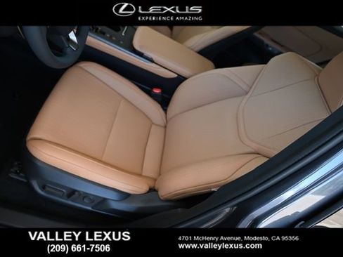 New 2026 Lexus ES 350e w/ Convenience Package FWD image 12