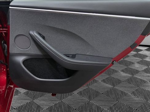 Used 2024 Tesla Model 3 Standard Range image 17