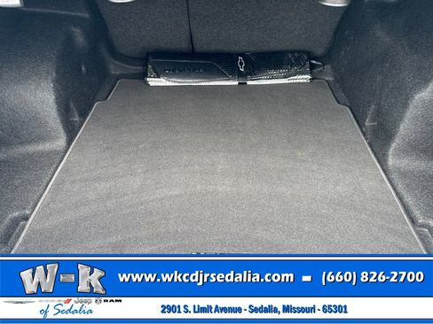 Used 2018 Chevrolet Malibu Premier w/ Premier Sun and Wheel Package FWD image 26