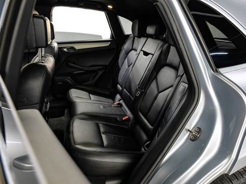 Used 2017 Porsche Macan S image 48