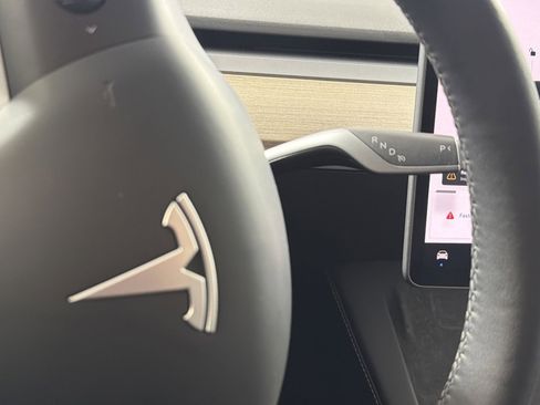 Used 2023 Tesla Model 3 Performance image 22