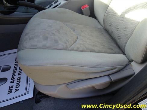 Used 2011 Toyota RAV4 4WD w/ Base L4 Extra Value Pkg image 28
