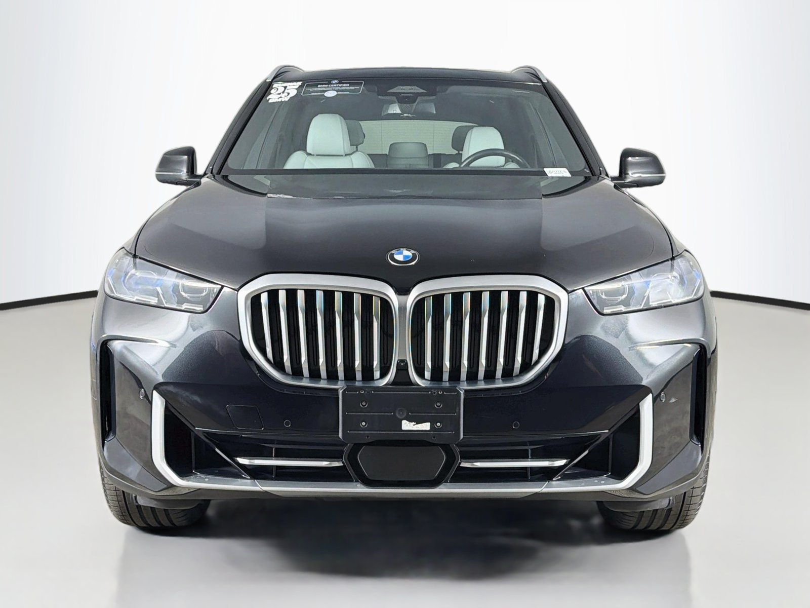 Certified 2025 BMW X5 sDrive40i w/ Parking Assistance Package RWD image 2