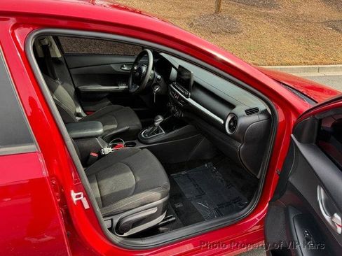 Used 2021 Kia Forte LXS FWD image 15