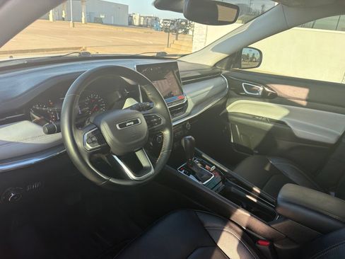 Used 2022 Jeep Compass Limited AWD/4WD image 9