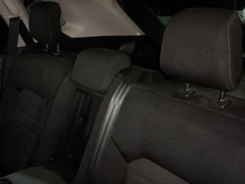 Used 2019 Ford Edge SE image 26