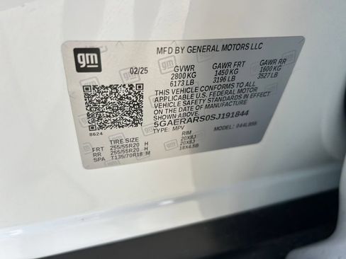 Used 2025 Buick Enclave Preferred FWD image 10