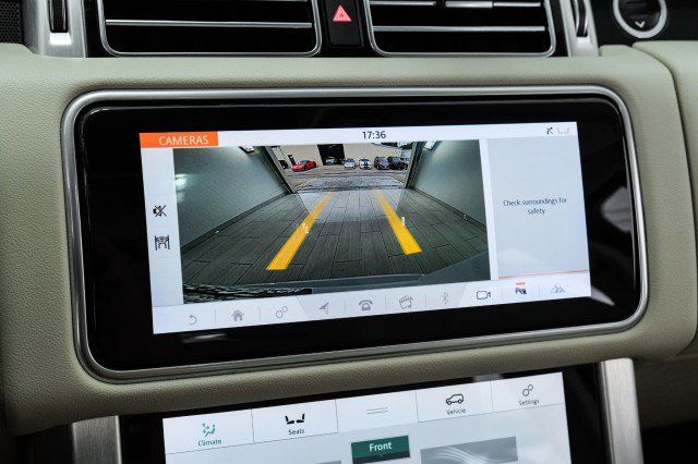 Used 2020 Land Rover Range Rover AWD/4WD image 21