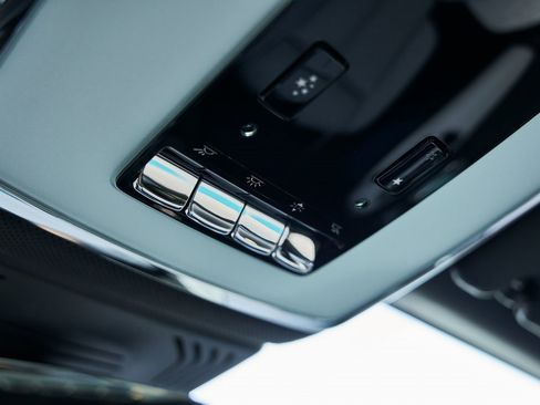 Used 2025 Rolls-Royce Ghost image 95